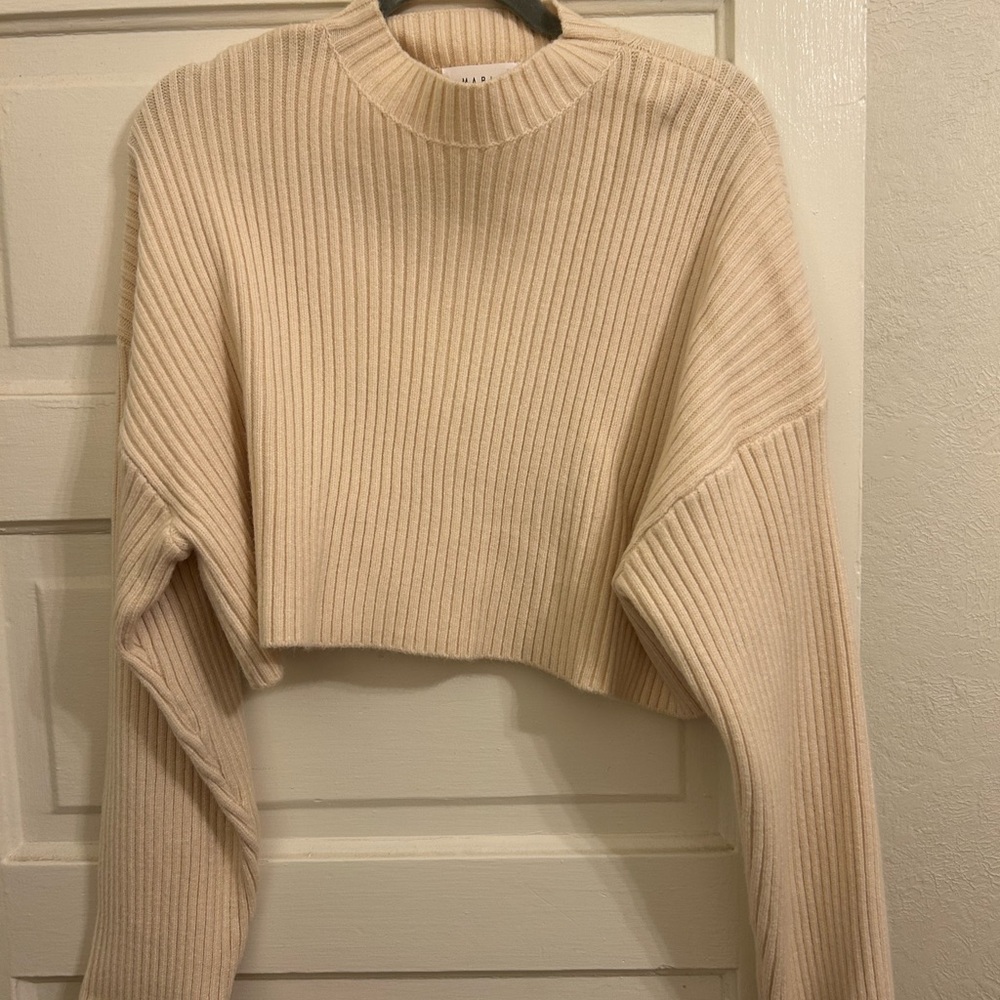 Cropped sweater
